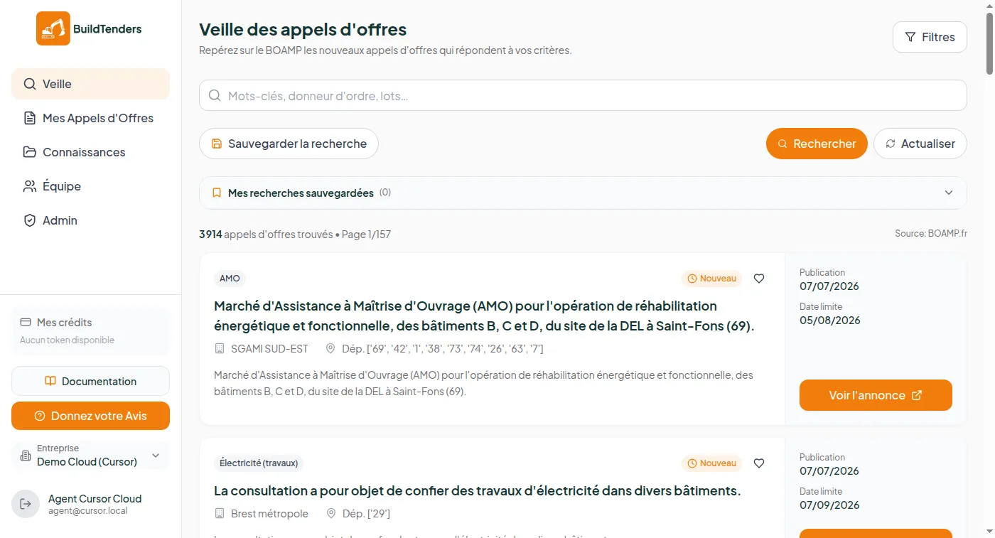 Menu latéral BuildTenders avec navigation, crédits et lien documentation